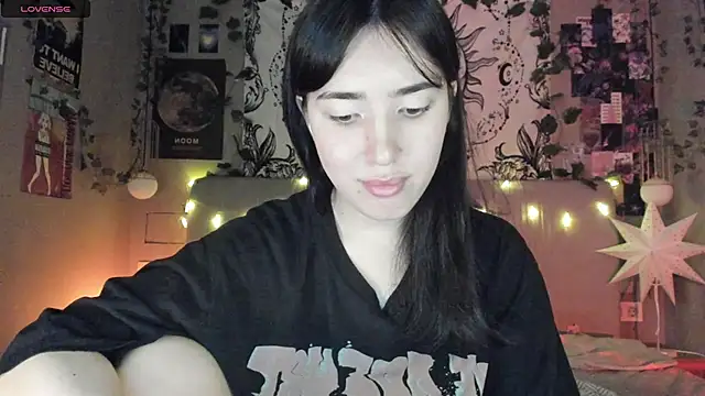 Snapshot of Anisawithlove chatting on 23, 2, 2025 Anisawithlove online show from 23, 2, 2025