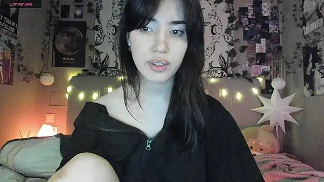 Snapshot of Anisawithlove chatting on 3, 3, 2025 Anisawithlove online show from 3, 3, 2025