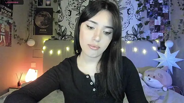 Snapshot of Anisawithlove chatting on 8, 3, 2025 Anisawithlove online show from 8, 3, 2025