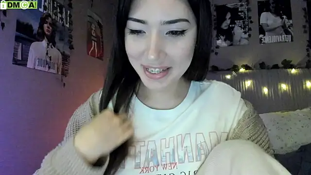 Snapshot of Anisawithlove chatting on 12, 9, 2025 Anisawithlove online show from 12, 9, 2025