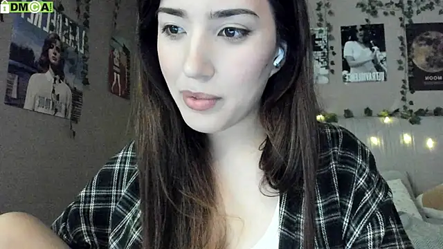 Snapshot of Anisawithlove chatting on 24, 11, 2025 Anisawithlove online show from 24, 11, 2025