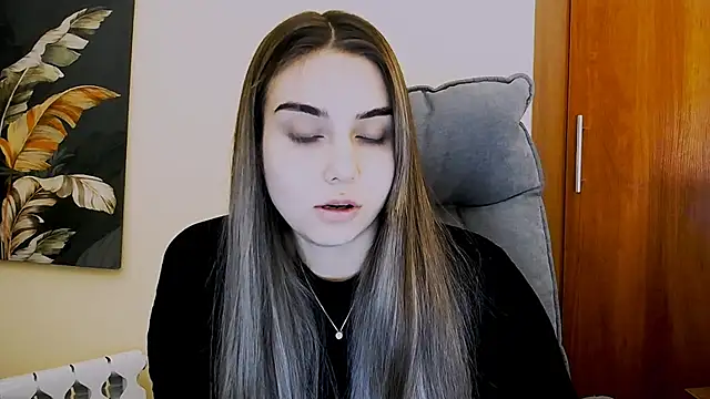 Snapshot of Lili_magic chatting on 7, 3, 2025 Lili magic online show from 7, 3, 2025