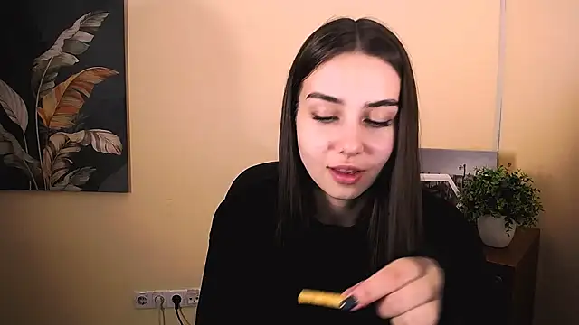 Snapshot of Lili_magic chatting on 4, 10, 2025 Lili magic online show from 4, 10, 2025