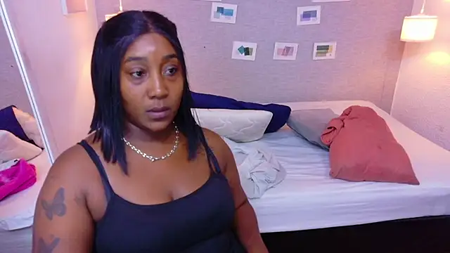 Snapshot of kiara_evanss chatting on 8, 5, 2026 kiara evanss online show from 8, 5, 2026