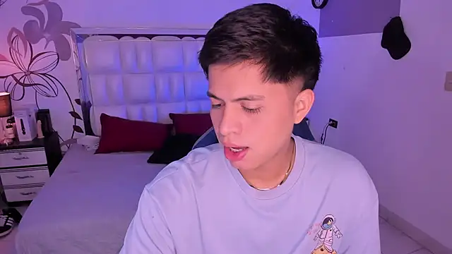 Snapshot of Niicky1_ chatting on 7, 12, 2024 Niicky1 online show from 7, 12, 2024