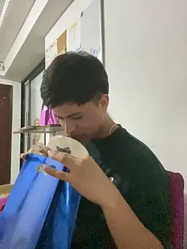 Snapshot of Niicky1_ chatting on 15, 12, 2024 Niicky1 online show from 15, 12, 2024