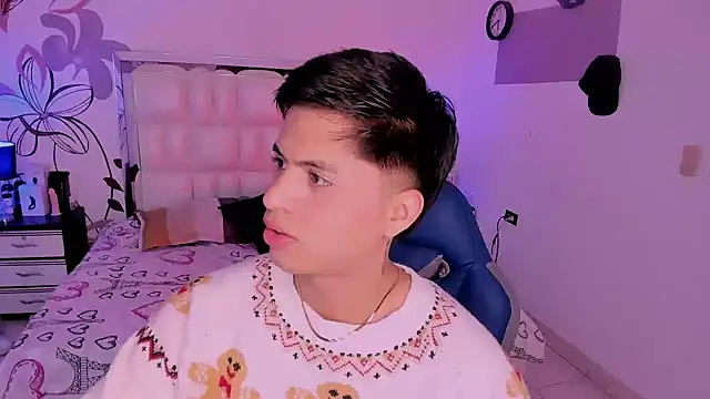 Snapshot of Niicky1_ chatting on 19, 12, 2024 Niicky1 online show from 19, 12, 2024