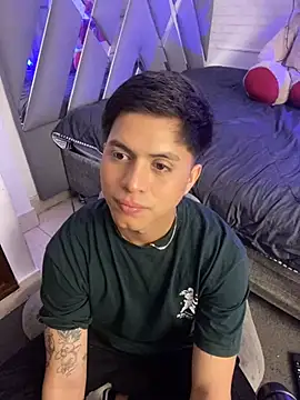 Snapshot of Niicky1_ chatting on 22, 12, 2024 Niicky1 online show from 22, 12, 2024