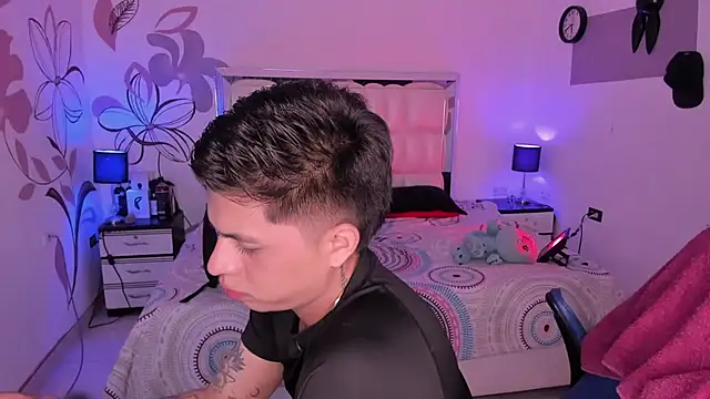 Snapshot of Niicky1_ chatting on 10, 2, 2025 Niicky1 online show from 10, 2, 2025