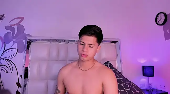 Snapshot of Niicky1_ chatting on 23, 2, 2025 Niicky1 online show from 23, 2, 2025