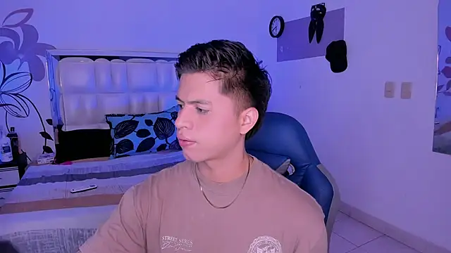 Snapshot of Niicky1_ chatting on 1, 3, 2025 Niicky1 online show from 1, 3, 2025