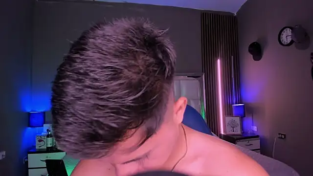 Snapshot of Niicky1_ chatting on 15, 9, 2025 Niicky1 online show from 15, 9, 2025