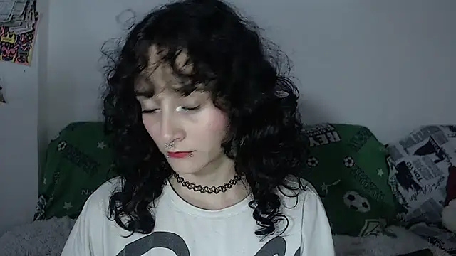 Snapshot of kitty22_ chatting on 17, 12, 2024 kitty22 online show from 17, 12, 2024