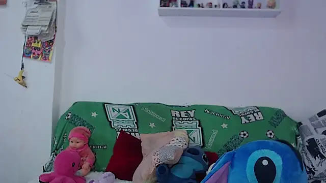 Snapshot of kitty22_ chatting on 24, 12, 2024 kitty22 online show from 24, 12, 2024