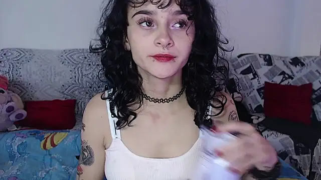 Snapshot of kitty22_ chatting on 13, 1, 2025 kitty22 online show from 13, 1, 2025