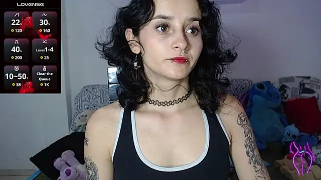 Snapshot of kitty22_ chatting on 17, 2, 2025 kitty22 online show from 17, 2, 2025