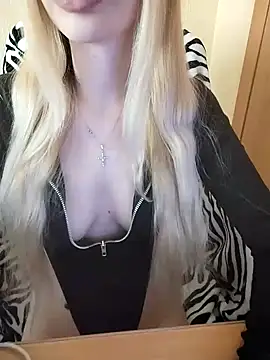 Elza kom online show from 6, 3, 2025