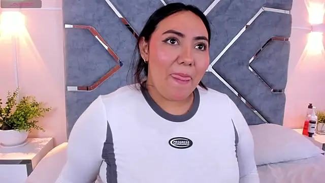 LucciaPorter online show from 1, 12, 2025