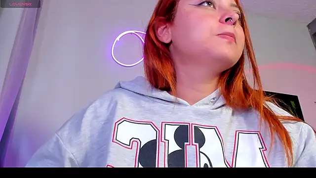 Snapshot of izyzys_baker chatting on 2, 1, 2025 izyzys baker online show from 2, 1, 2025