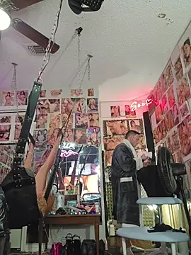 Snapshot of luvs2cumm69 chatting on 17, 6, 2026 luvs2cumm69 online show from 17, 6, 2026