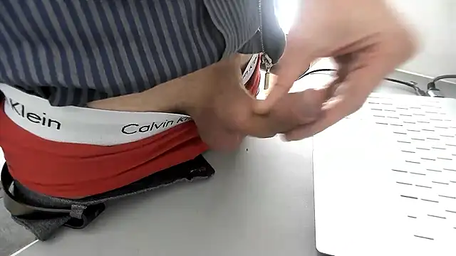 sperma tributes online show from 26, 3, 2026