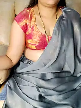 Snapshot of Traditional_Housewife_ chatting on 17, 2, 2025 Traditional Housewife  online show from 17, 2, 2025