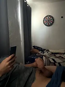 Snapshot of Magicerosxx69 chatting on 6, 11, 2025 Magicerosxx69 online show from 6, 11, 2025