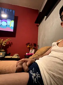 Snapshot of Magicerosxx69 chatting on 7, 11, 2025 Magicerosxx69 online show from 7, 11, 2025