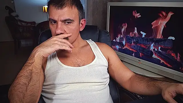 Snapshot of officeman7 chatting on 20, 12, 2024 officeman7 online show from 20, 12, 2024