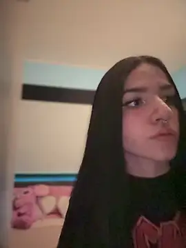 Snapshot of ShannonShanny chatting on 18, 3, 2025 ShannonShanny online show from 18, 3, 2025