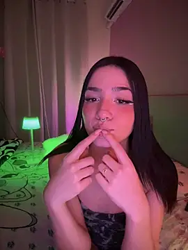 Snapshot of ShannonShanny chatting on 17, 10, 2025 ShannonShanny online show from 17, 10, 2025