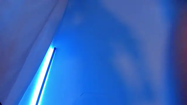 Snapshot of angeloflovee chatting on 15, 12, 2025 angeloflovee online show from 15, 12, 2025