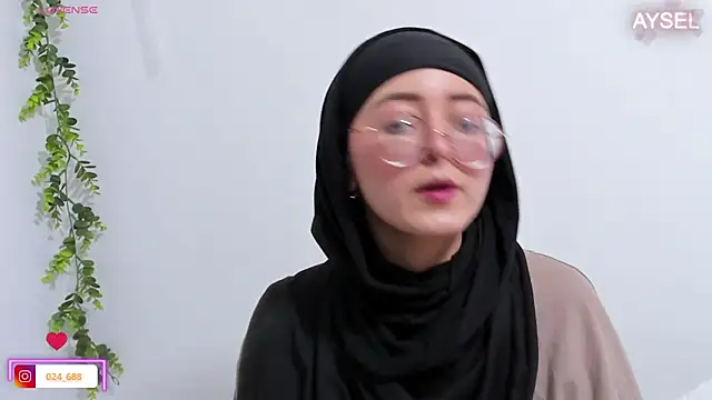 Snapshot of aysel_elid chatting on 12, 12, 2024 aysel elid online show from 12, 12, 2024