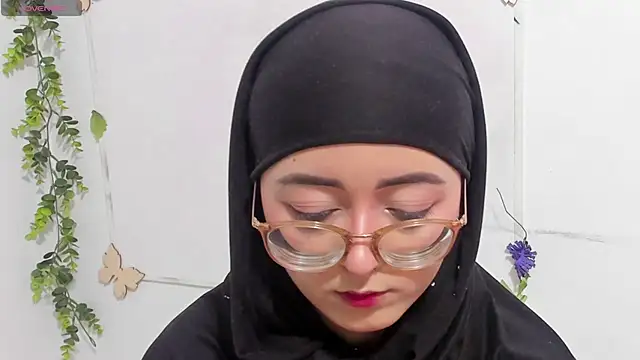 Snapshot of aysel_elid chatting on 26, 10, 2025 aysel elid online show from 26, 10, 2025