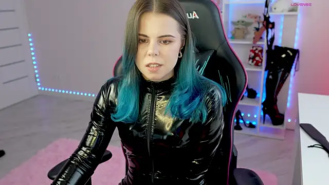 Latex Kitty online show from 1, 4, 2026