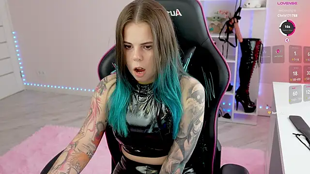 Latex Kitty online show from 4, 7, 2026