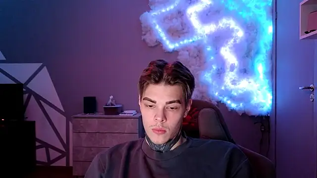 DENIS HERE online show from 5, 12, 2024