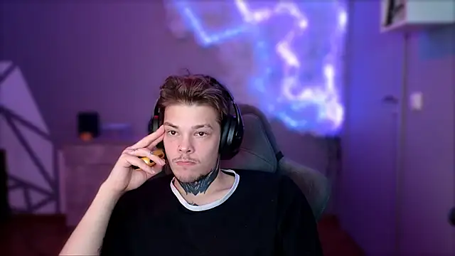 DENIS HERE online show from 15, 12, 2024