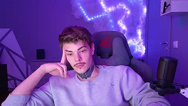 DENIS HERE online show from 20, 12, 2024