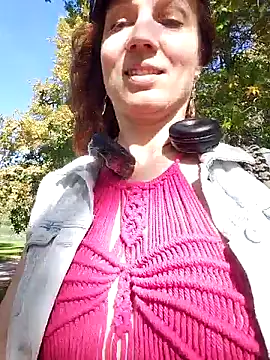 Exhibitionsplit online show from 14, 10, 2025