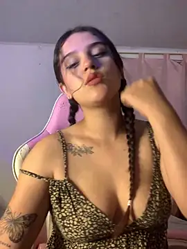 violet-333 online show from 3, 12, 2024