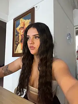 Snapshot of violet-333 chatting on 10, 6, 2026 violet-333 online show from 10, 6, 2026