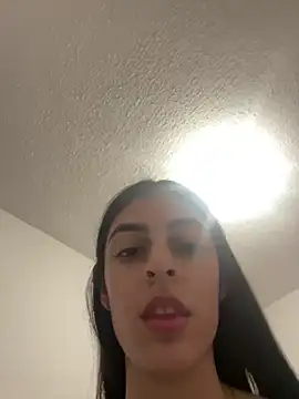 Snapshot of cristel_17 chatting on 19, 12, 2024 cristel 17 online show from 19, 12, 2024