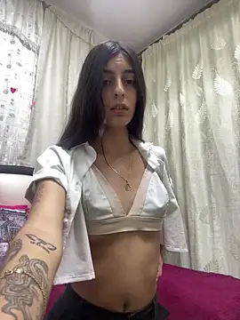 Snapshot of cristel_17 chatting on 17, 2, 2025 cristel 17 online show from 17, 2, 2025