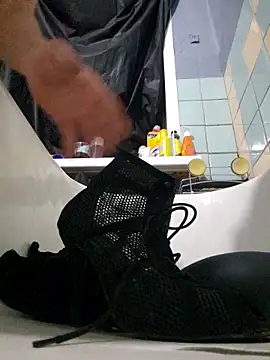 WhoreAnalsssxxx online show from 11, 2, 2026