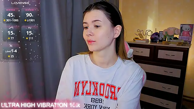 cutie mili online show from 5, 11, 2025