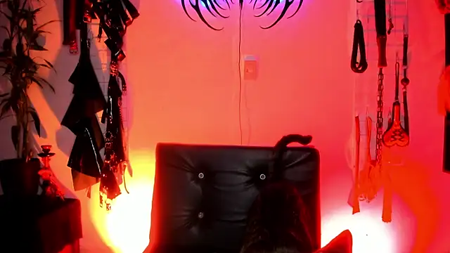 irregular fetish  online show from 17, 7, 2026