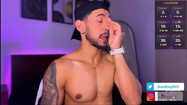 AxelKing1326 online show from 8, 11, 2025