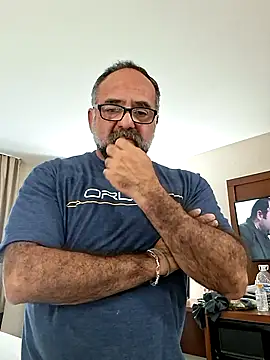 Snapshot of chainjulious chatting on 22, 10, 2025 chainjulious online show from 22, 10, 2025