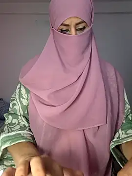 amiraferraz online show from 2, 11, 2025